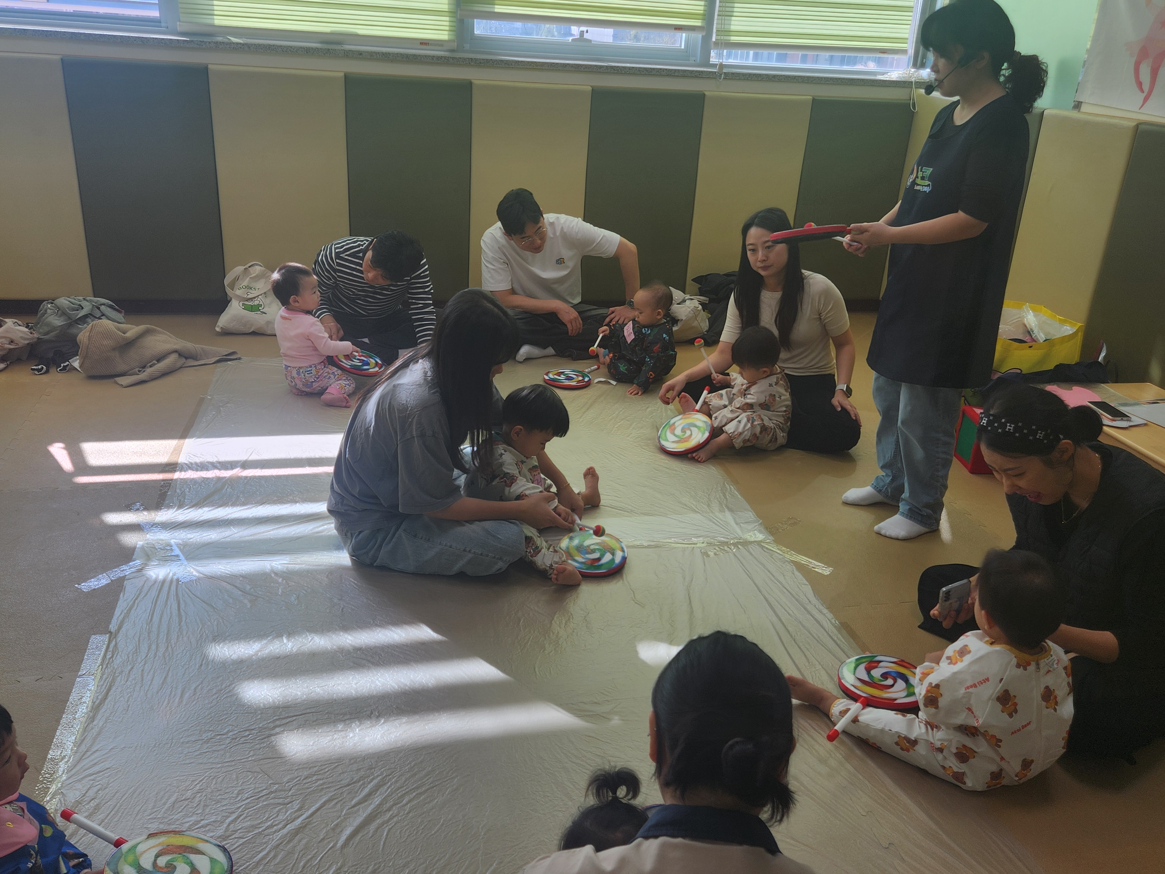 2025.11.7. [노래하는 크레용] 탱글탱글 소시지 이미지