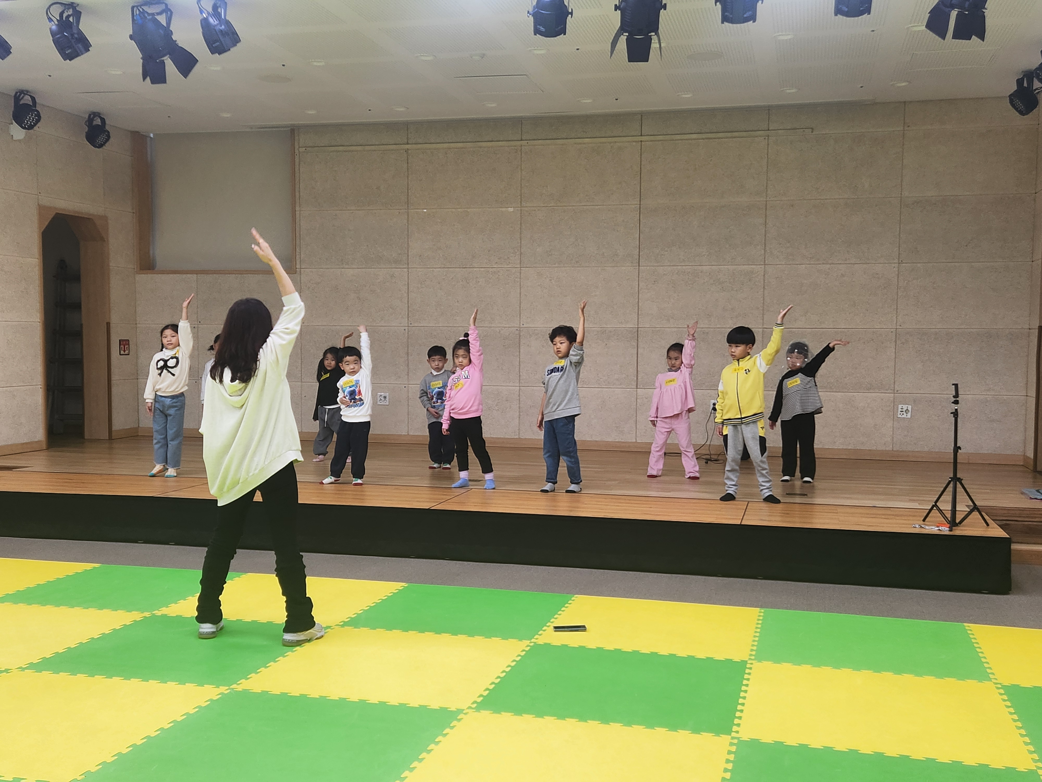 2025.12.10.[ LET'S DANCE]-앤시티 위시 