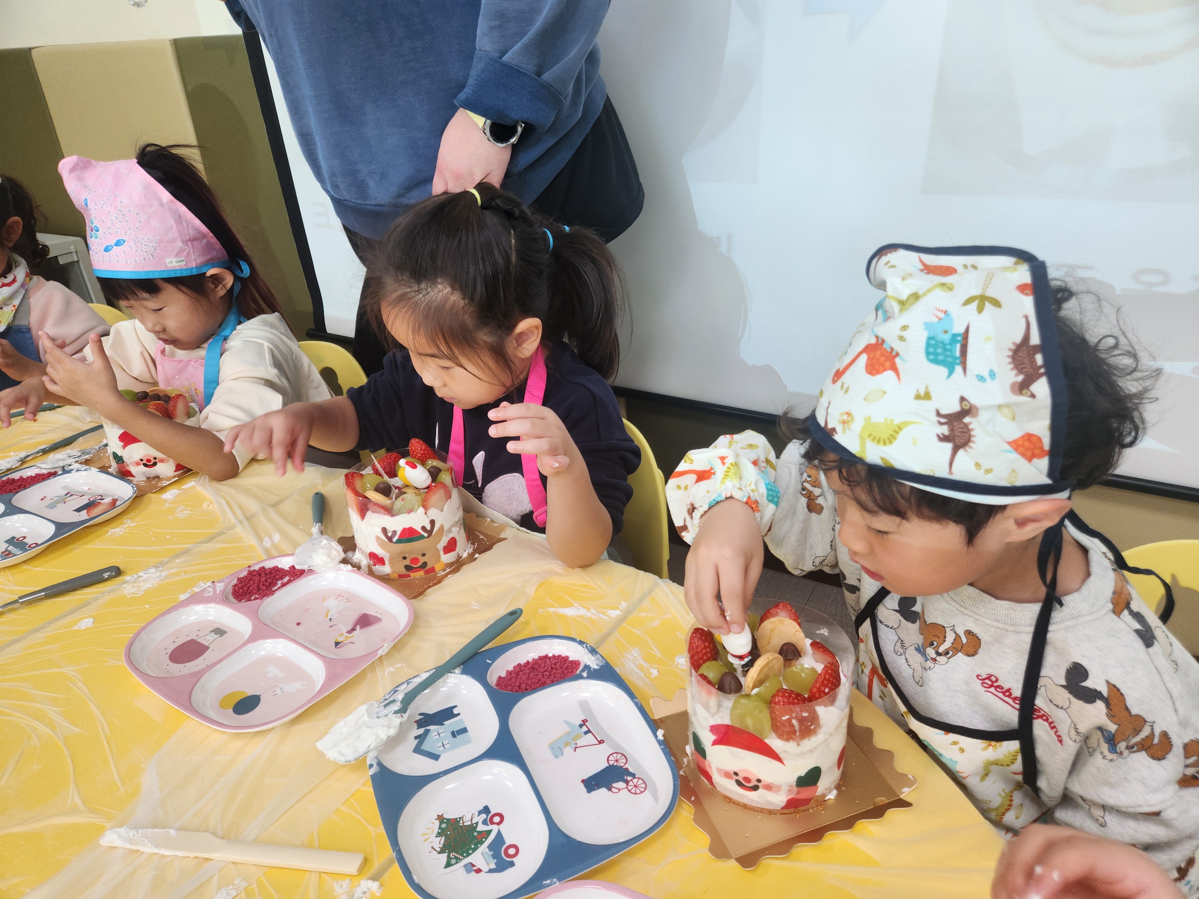 2025.12.18. [도전꼬마요리사 ] - 크리스마스 케이크 -용강 어린이집 이미지