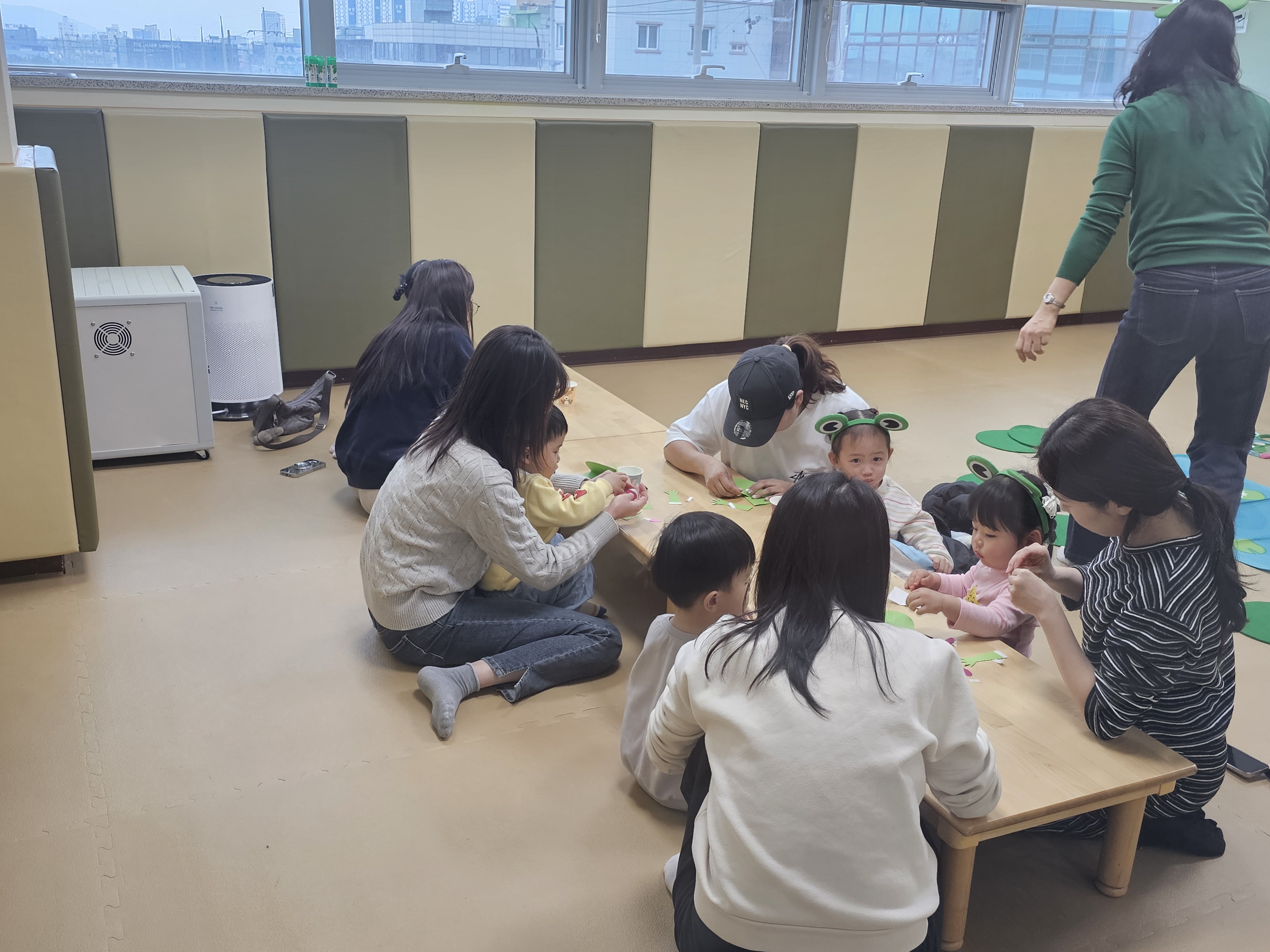 2026.03.12. [알콩달콩그림책] - 봄을 알리는 개구리 만나기 이미지